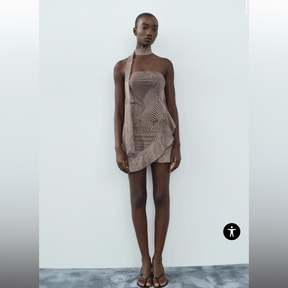 VESTIDO TUL LENCERO ESTAMPADO ANIMAL
S | ZEBRA
REF 5039/279